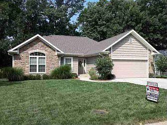 1st image of 3909 N Piper Ave