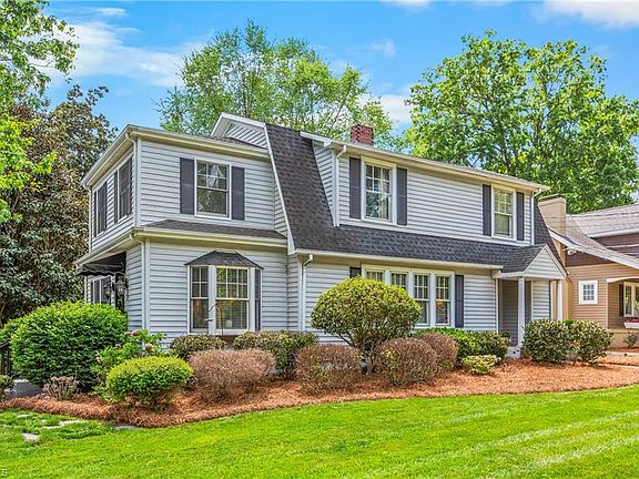 2nd image of 601 Colonial Dr