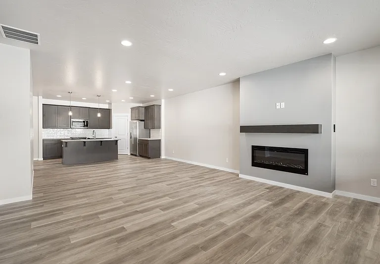 1319 N Tschirley St #1 — Photo 7