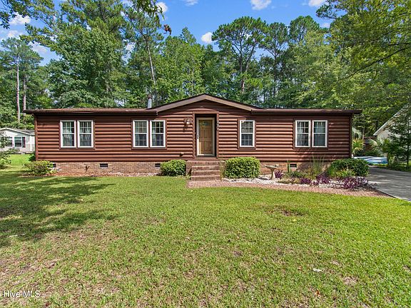 3rd image of 227 Ocean Forest Drive NW