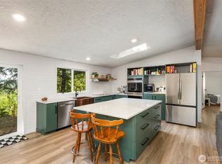 22779 Seabeck Holly Rd, Seabeck, WA 98380