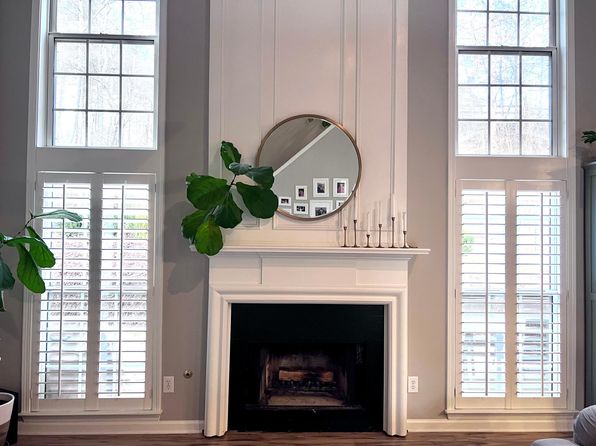 2038 Maple Ridge Dr NW