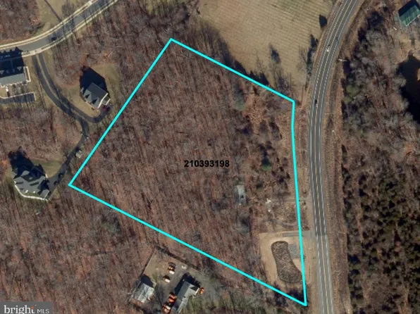 26915 Gum Spring Rd, Chantilly, VA 20152