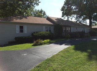 301 E Blue Ridge Blvd, Kansas City, MO 64145