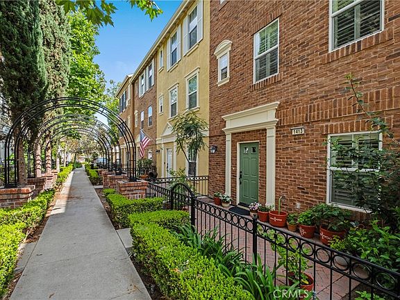 2nd image of 1413 Manchester Way