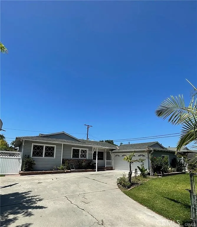 4 bed, 1556 sqft, $5,000 — Photo 1