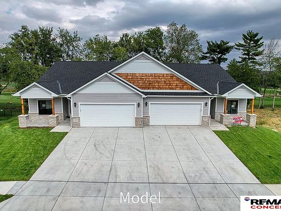2nd image of 3505 Anaheim Ct