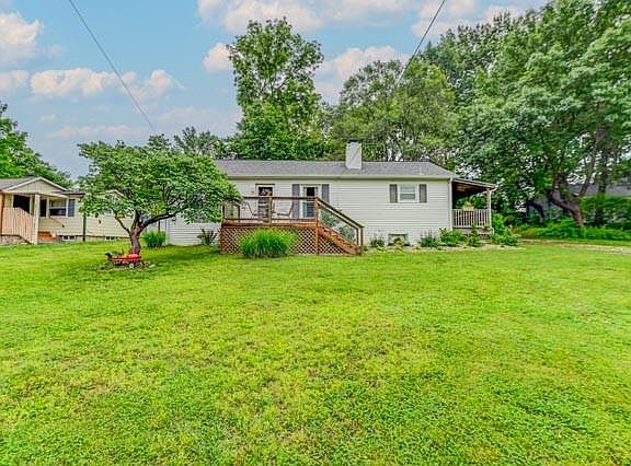 5th image of 5507 NW Venetian Dr