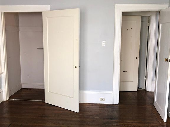 4th image of 716 Valencia St