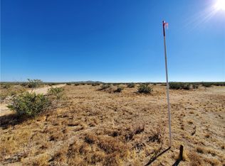 2 Ac Ave #L12, Lancaster, CA 93535