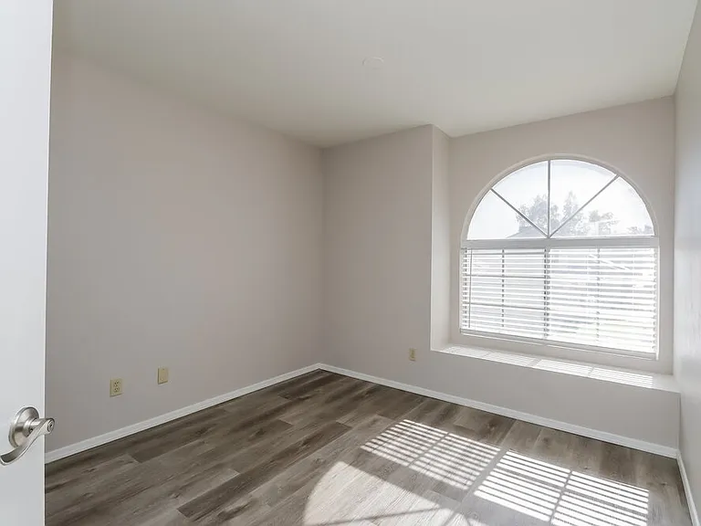 2282 W Park Ave — Photo 13