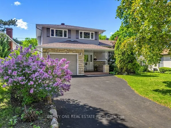 542 Sirois Ave, Ottawa, ON K1K 1H4