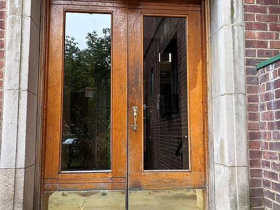 4th image of 1585 Odell Street #1G