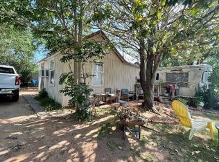 200 S 17th St, Clinton, OK 73601