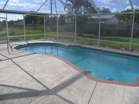 5th image of 3112 SW Chilton Ct