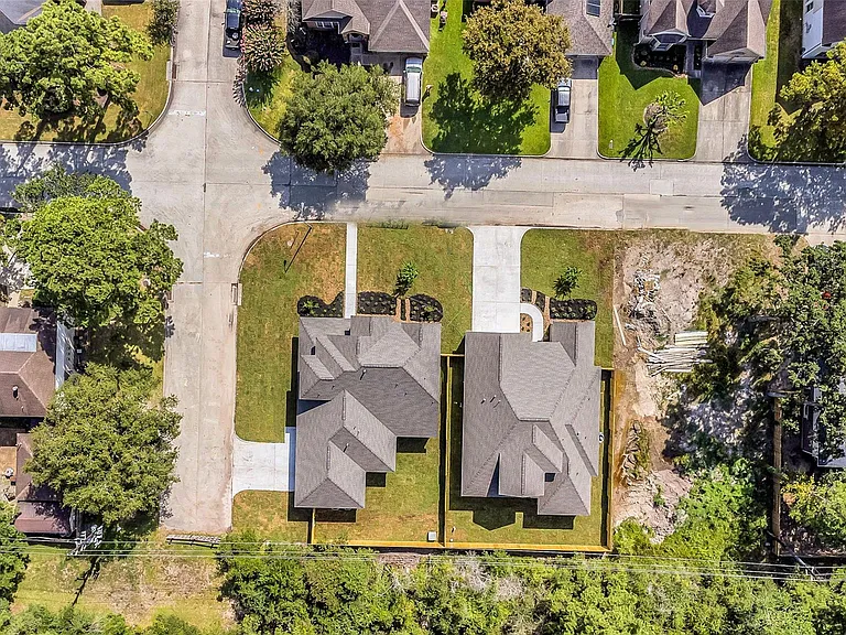 18219 Polo Meadow Dr — Photo 43