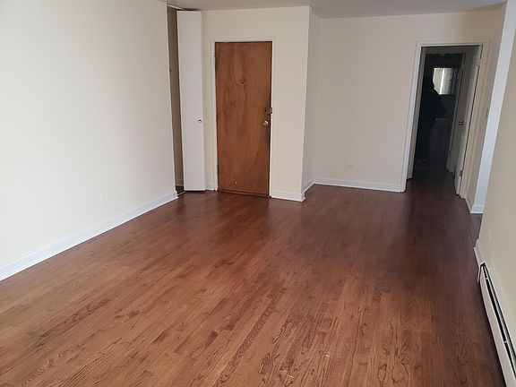 4th image of 5851 N Winthrop Ave APT 403