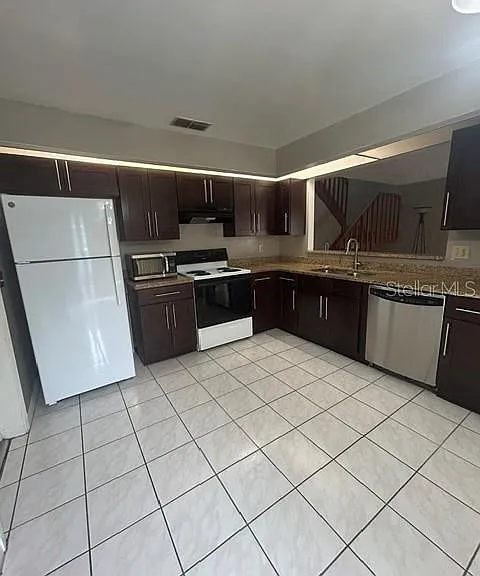 4403 Prairie Ct #B — Photo 5