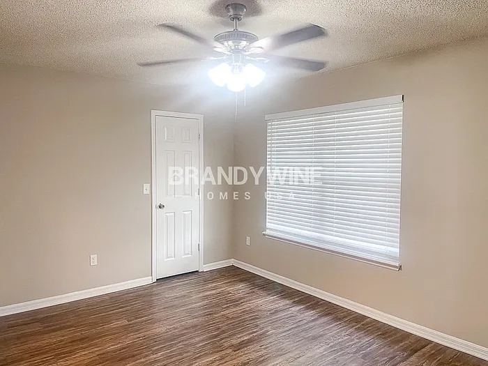 8126 Fieldside Dr W — Photo 11