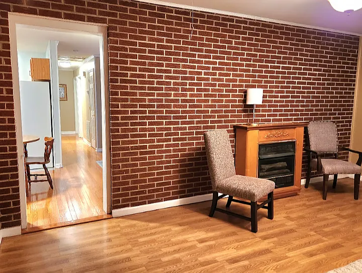 241 Lisa Ln — Photo 8