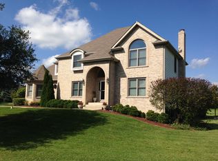 11476 Hillsboro Dr, Huntley, IL 60142