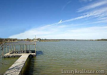 1st image of 12625 Lakeview Ct