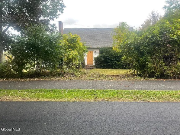 30 Steltzer Road, Plattsburgh, NY 12901