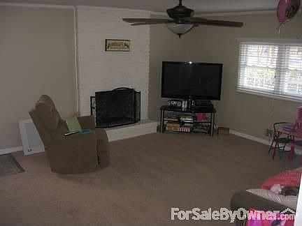 4th image of 3 Cherry Ct