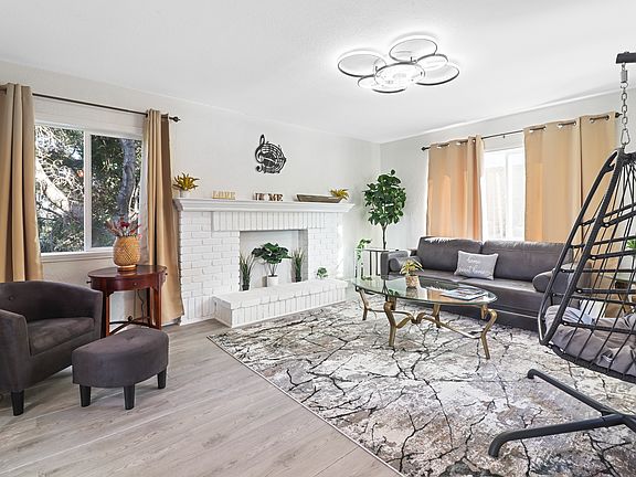 2nd image of 4646 Beacon Way