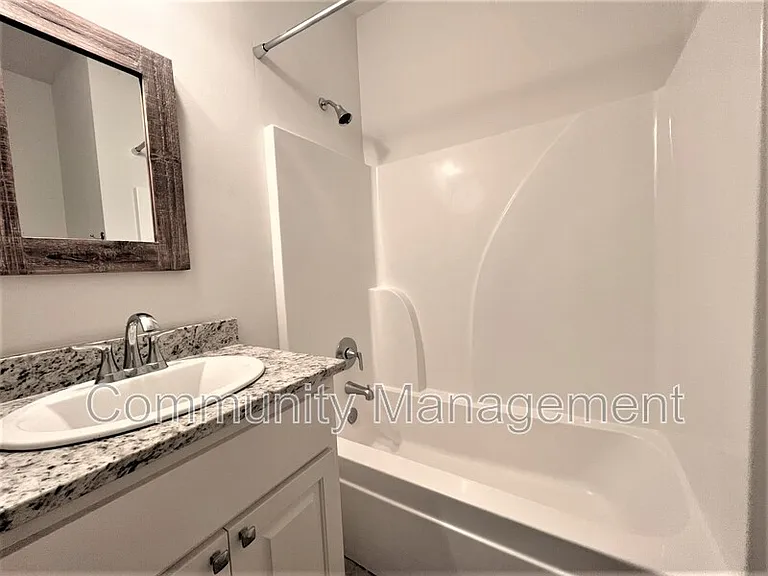 7677 River Ridge Dr — Photo 7