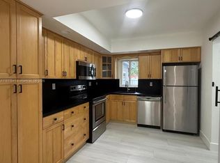 651 N 73rd Ave, Hollywood, FL 33024