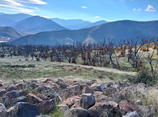 829 Oak Knoll Rd, Klamath River, CA 96050