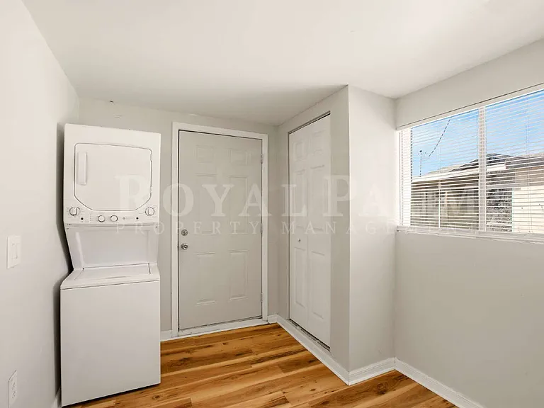 1640 Daniels Dr #B — Photo 6