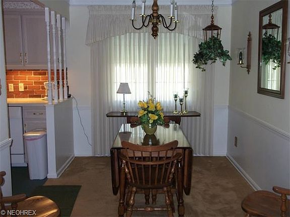 3rd image of 4596 W 228th St