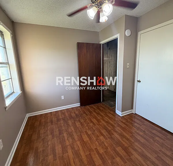 584 Lark St — Photo 29