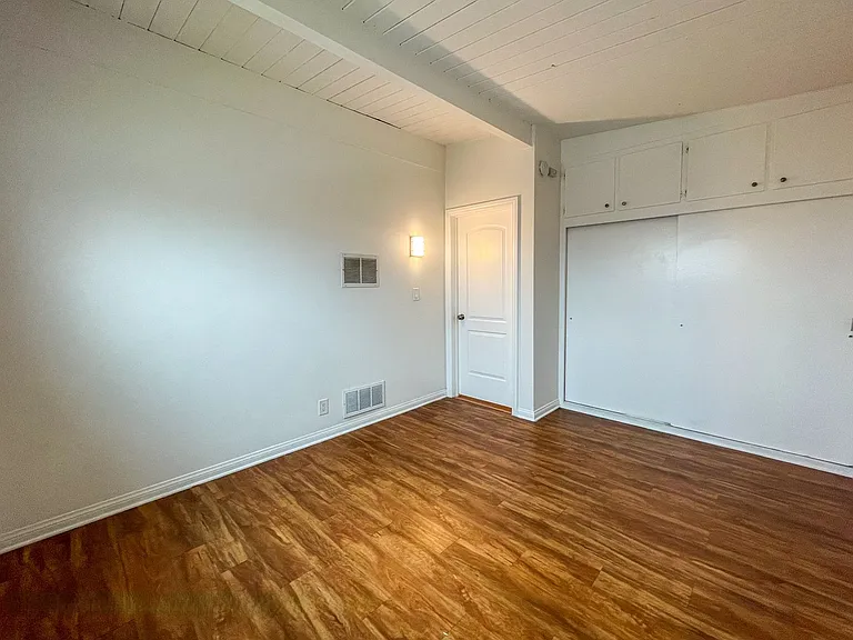 14830 Chadron Ave — Photo 16