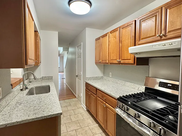 827 Washington Blvd — Photo 6