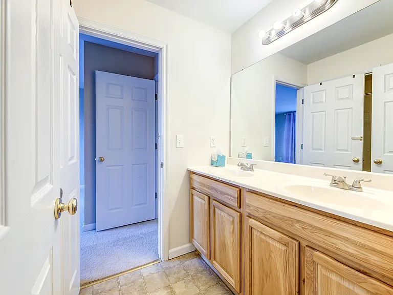18 Pineview Valley Ct — Photo 45