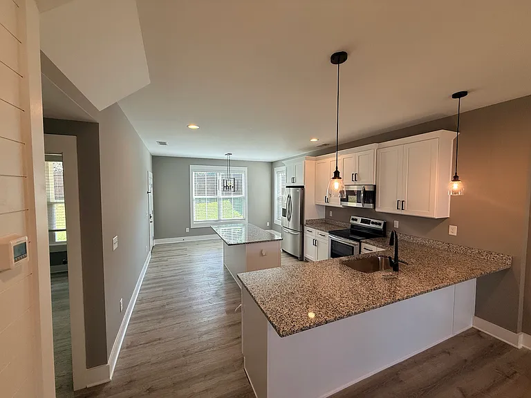 4 Plum Dr — Photo 8