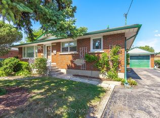 9 Hawthorne Ave, Saint Catharines, ON L2M 6A8