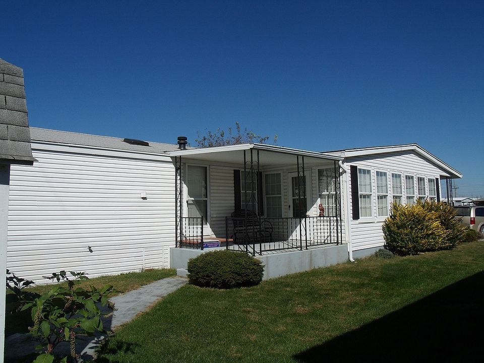 1st image of 5 Lori Lee Dr