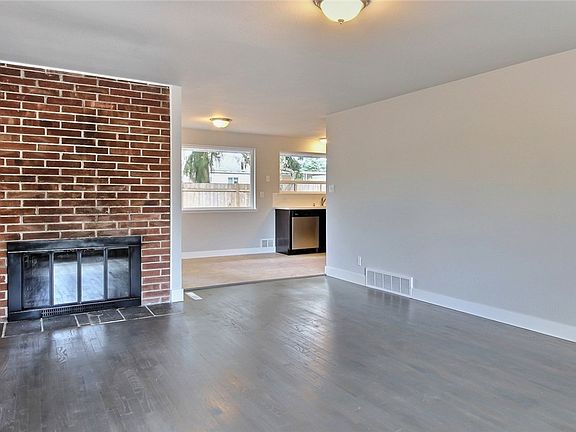 5th image of 1017 115th St S