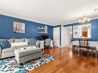 1107 Windsor Dr #1, Framingham, MA 01701