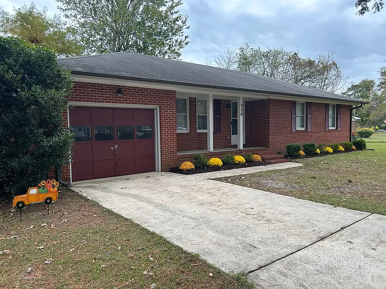 330 Covington Rd — Photo 24