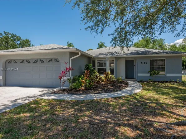2415 Pinehurst St, Sarasota, FL 34231