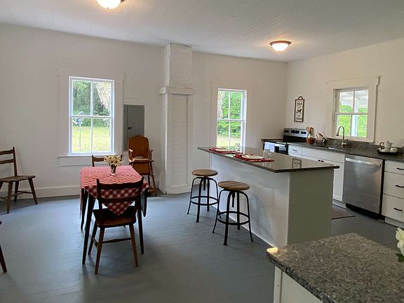2nd image of 10573 208th St