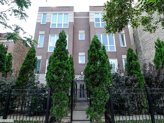 2nd image of 4346 N Ashland Ave APT 1N