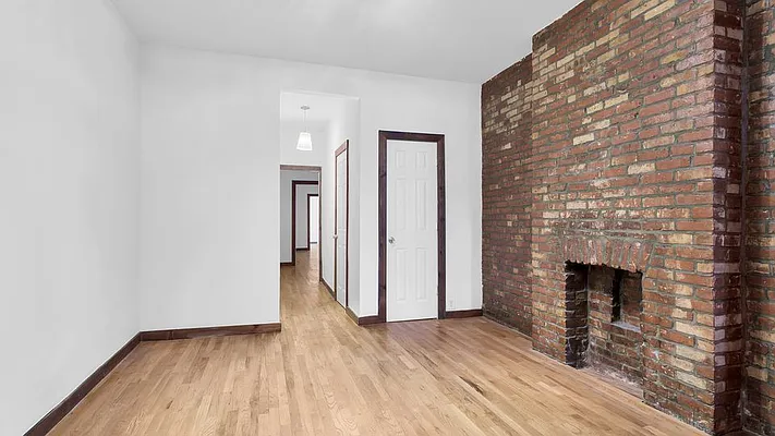 Rented by Nooklyn NYC LLC | media 9