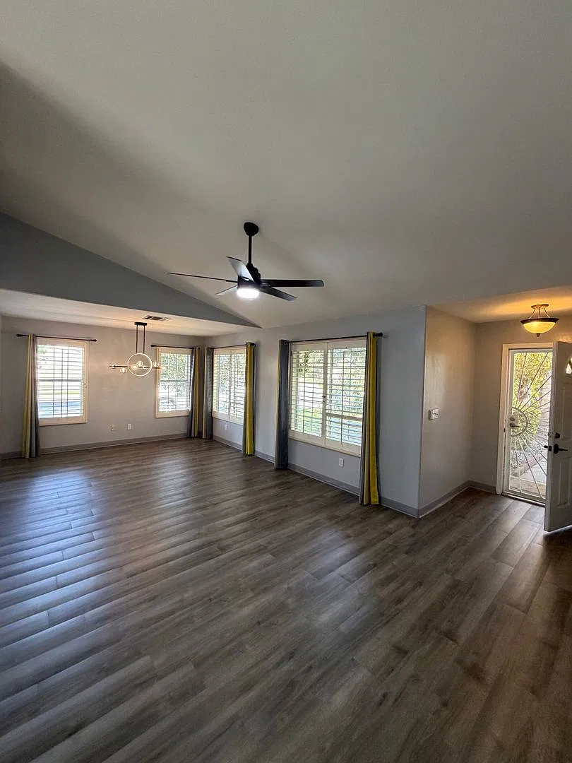 3-Bedroom Home with Pool in Tevis Ranch! — Photo 3