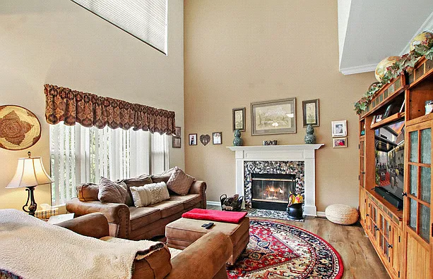 992 White Pine Dr — Photo 9